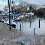 Bed En Breakfast Hostel Stad aan 't Haringvliet