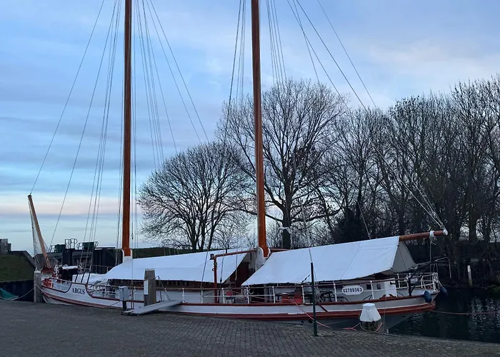 Bed En Breakfast Hostel *