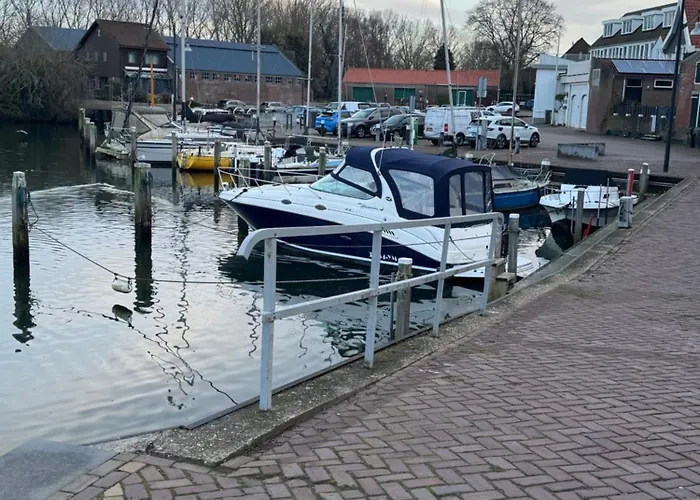 호스텔 Bed En Breakfast *